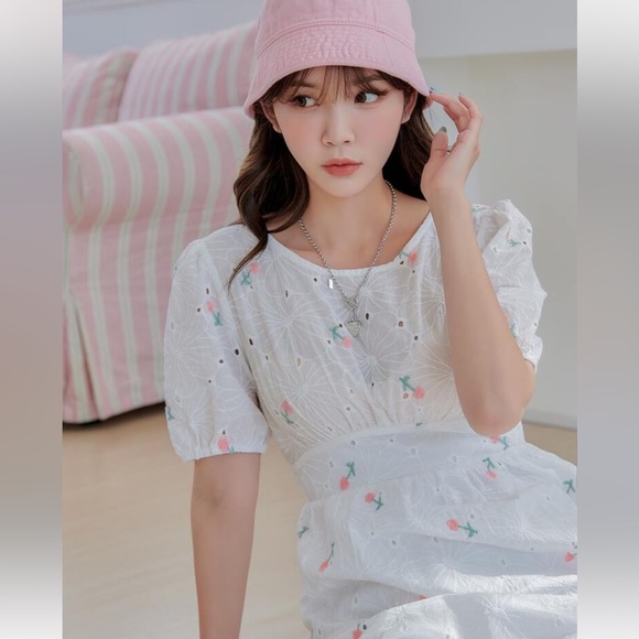 DAZY Floral Embroidery Eyelet Embroidery Tie Back Dress size M - Picture 4 of 13